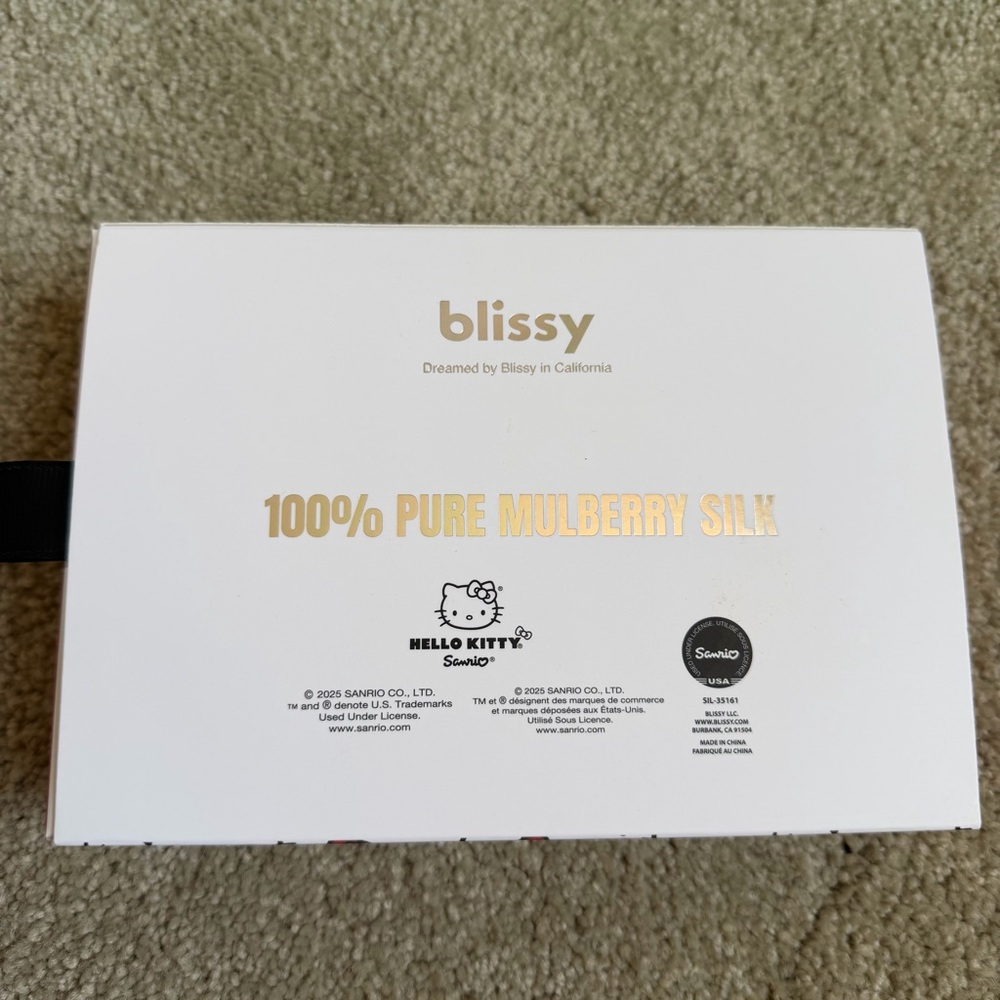 Hello Kitty Blissy Pillowcase Empty Gift Box Stor… - image 4